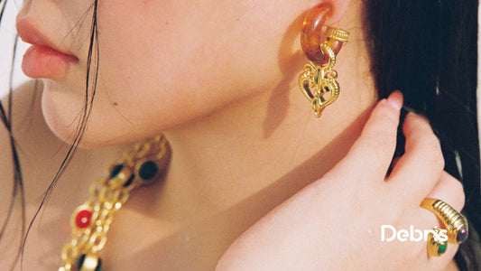 How to Style Vintage-Inspired Jewelry with LAMUANA - Debris