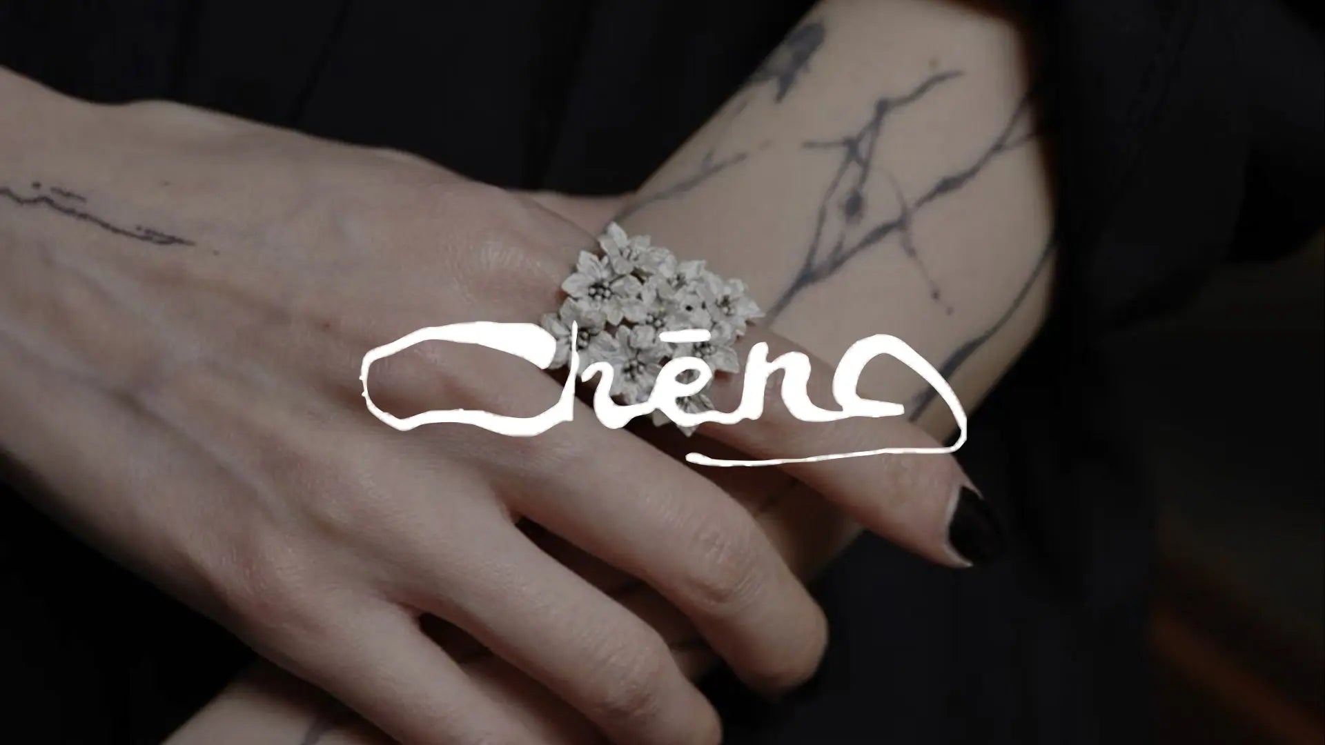 Interview with 晿Chēng Designer: The Fusion of Art, Nature, and Philosophy in Wearable Jewelry